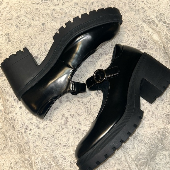 Seychelles Shoes - Seychelles Black Patent Mary Jane Platform Heels